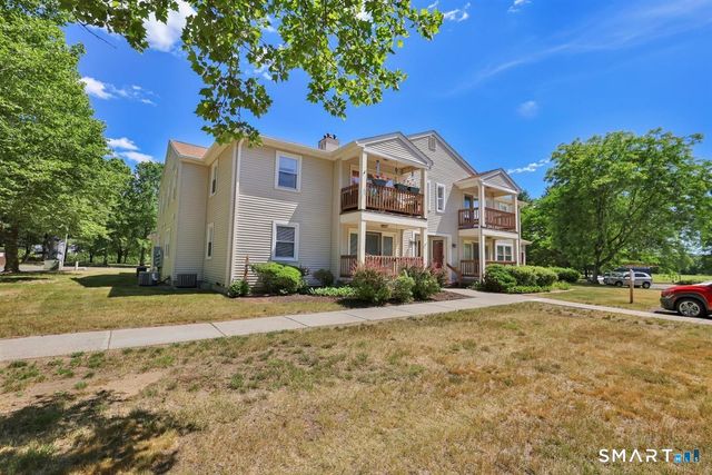 204 Ashmead Commons 204, Enfield, CT 06082