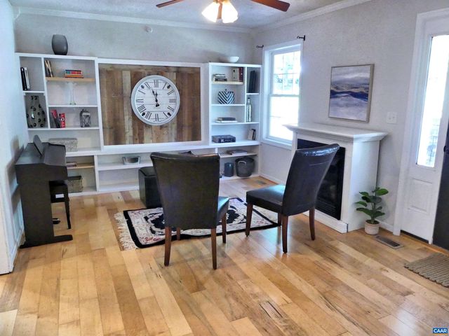 4599 WOODS EDGE CT, Troy, VA 22974