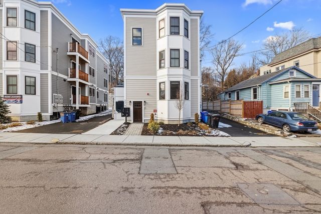 279 Lamartine St 2, Boston, MA 02130