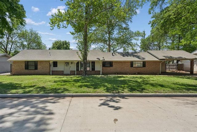910 McCall Drive, Norman, OK 73072