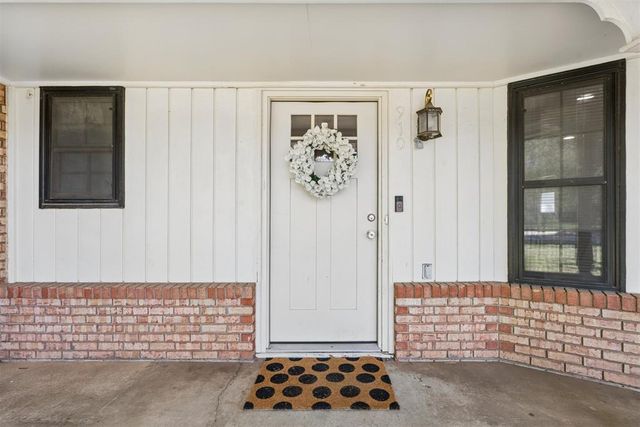910 McCall Drive, Norman, OK 73072