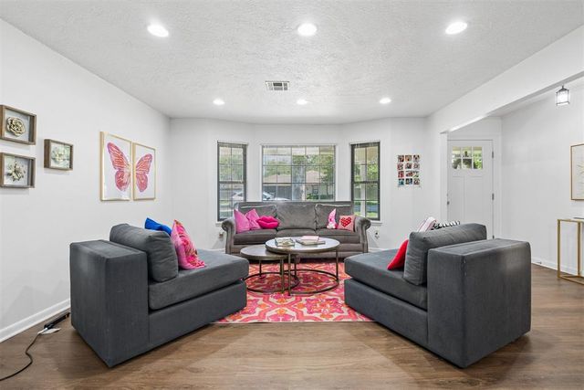 910 McCall Drive, Norman, OK 73072