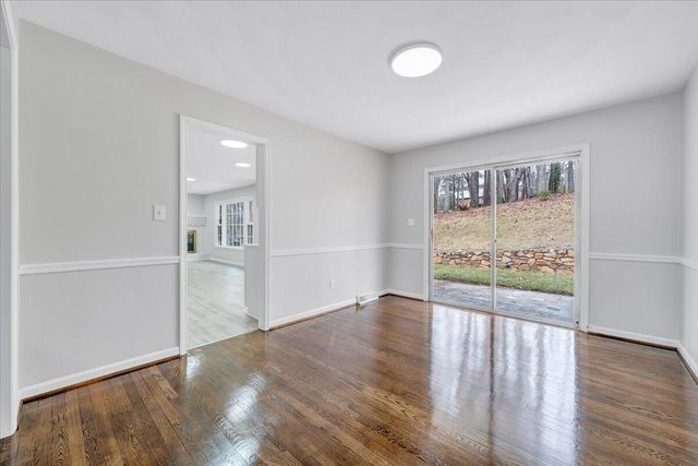 4121 White Dove LN, Roanoke, VA 24018