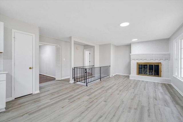 4121 White Dove LN, Roanoke, VA 24018