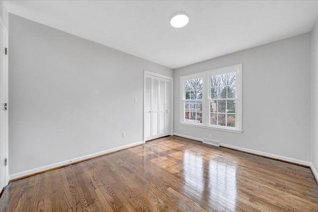 4121 White Dove LN, Roanoke, VA 24018