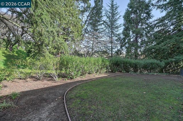 3437 Tice Creek Dr 1, Walnut Creek, CA 94595