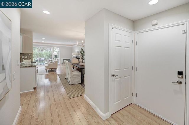 3437 Tice Creek Dr 1, Walnut Creek, CA 94595