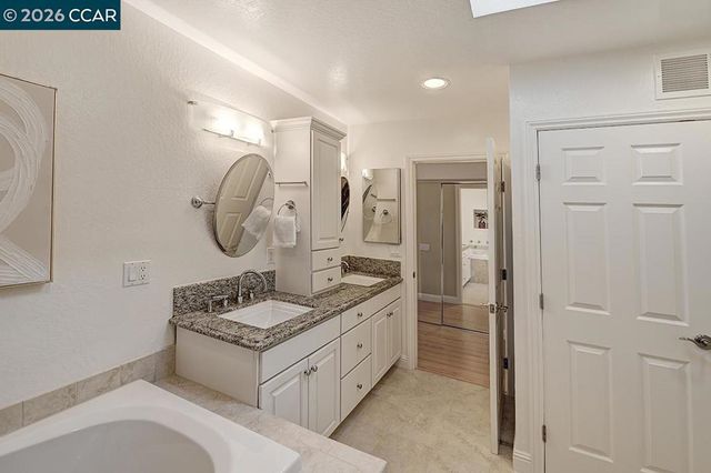 3437 Tice Creek Dr 1, Walnut Creek, CA 94595