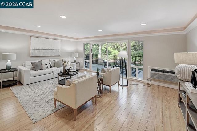 3437 Tice Creek Dr 1, Walnut Creek, CA 94595