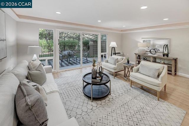 3437 Tice Creek Dr 1, Walnut Creek, CA 94595