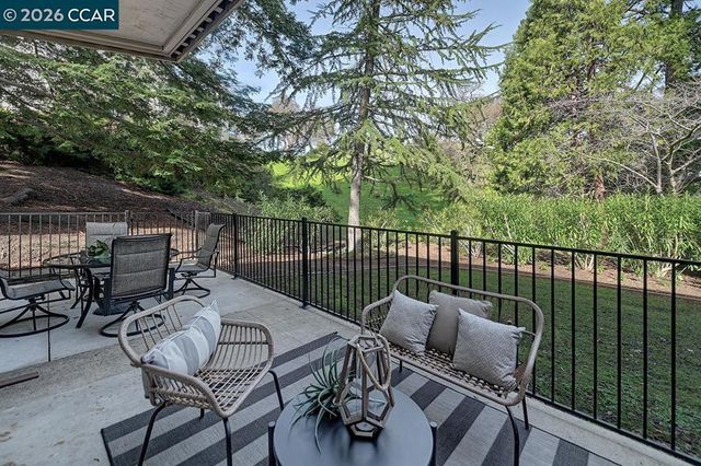 3437 Tice Creek Dr 1, Walnut Creek, CA 94595