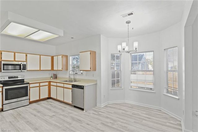 118 Gregg ST, Chesapeake, VA 23320