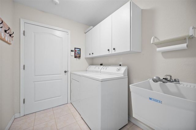 27 MARINER LANE, Rotonda West, FL 33947