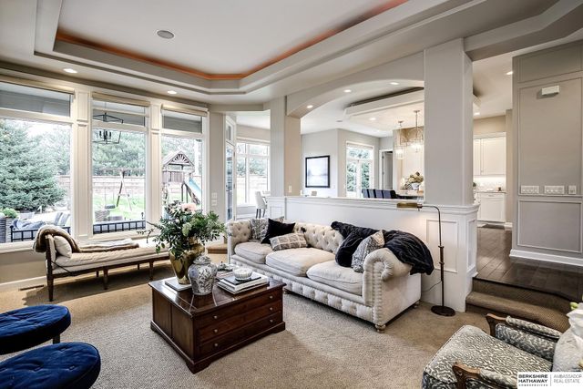 805 N 132 Avenue, Omaha, NE 68154