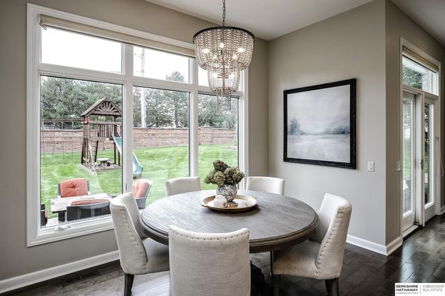 805 N 132 Avenue, Omaha, NE 68154