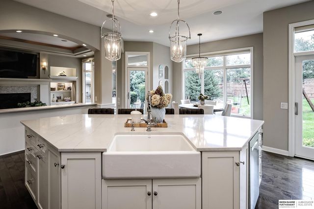 805 N 132 Avenue, Omaha, NE 68154