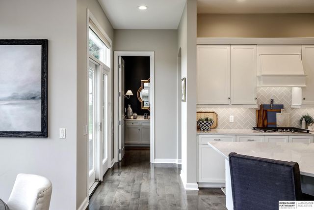 805 N 132 Avenue, Omaha, NE 68154