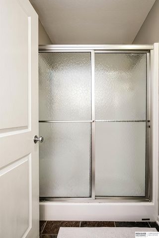 805 N 132 Avenue, Omaha, NE 68154