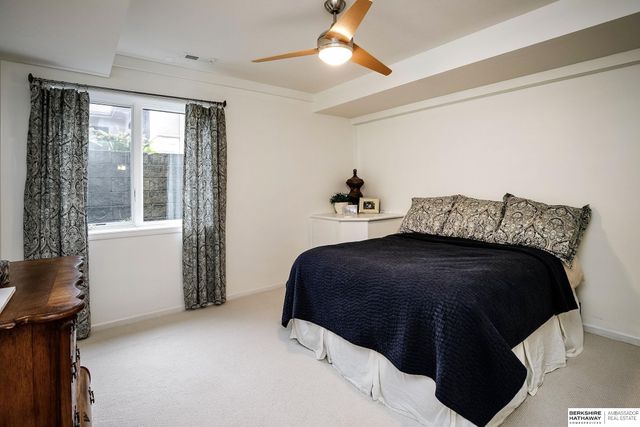 805 N 132 Avenue, Omaha, NE 68154