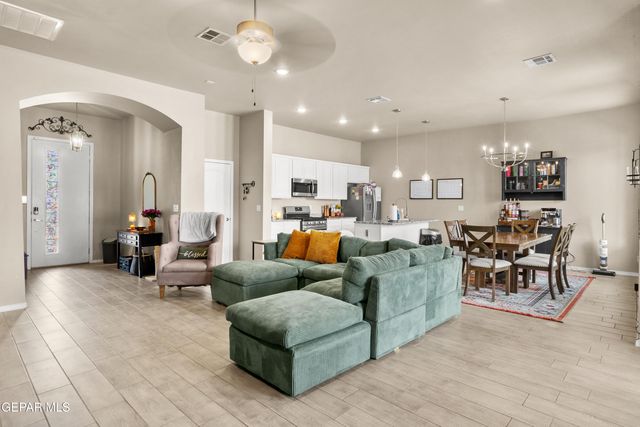 12061 Hidden Gardens Place, Socorro, TX 79927