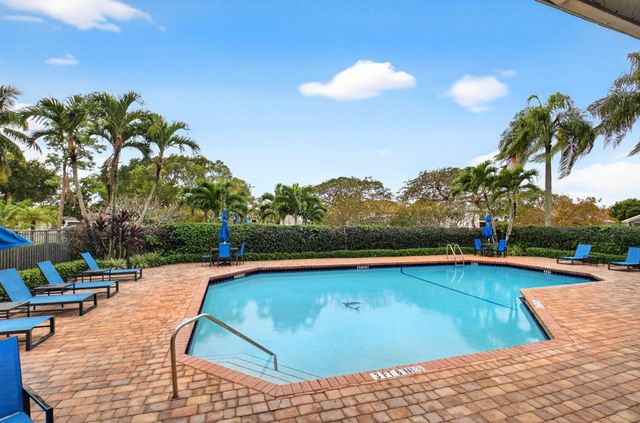 10031 Lexington Estates Boulevard, Boca Raton, FL 33428