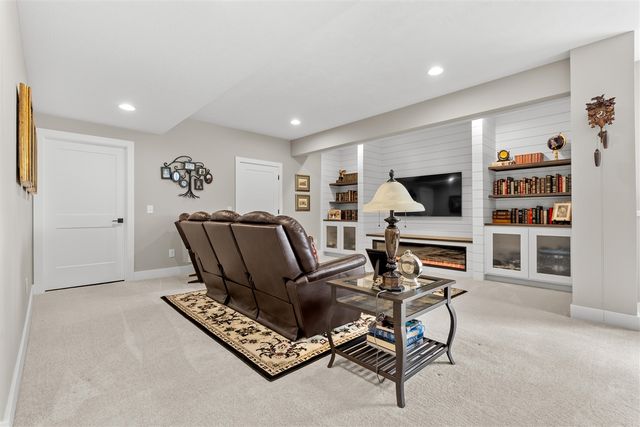 10963 Mystic Heights Trail, Mattawan, MI 49071