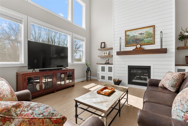 10963 Mystic Heights Trail, Mattawan, MI 49071