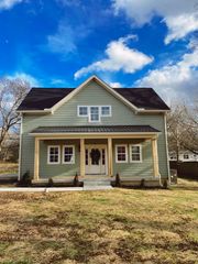 307 Front View St, Cornersville, TN 37047
