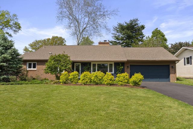 194 W New England Avenue, Columbus, OH 43085