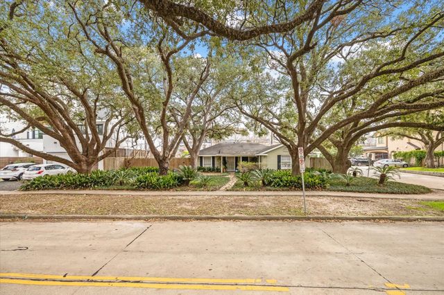 2739 Drexel Drive, Houston, TX 77027