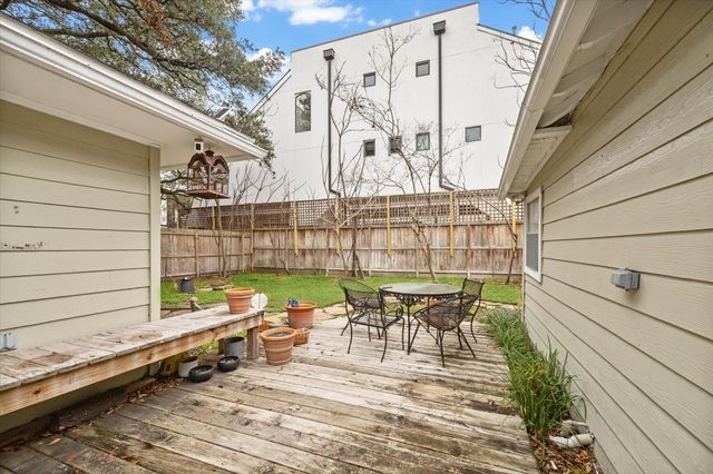 2739 Drexel Drive, Houston, TX 77027