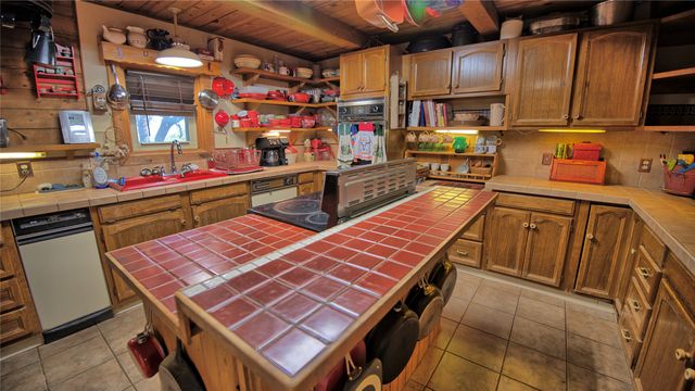 4179 Rock Springs School Road, Nocona, TX 76255