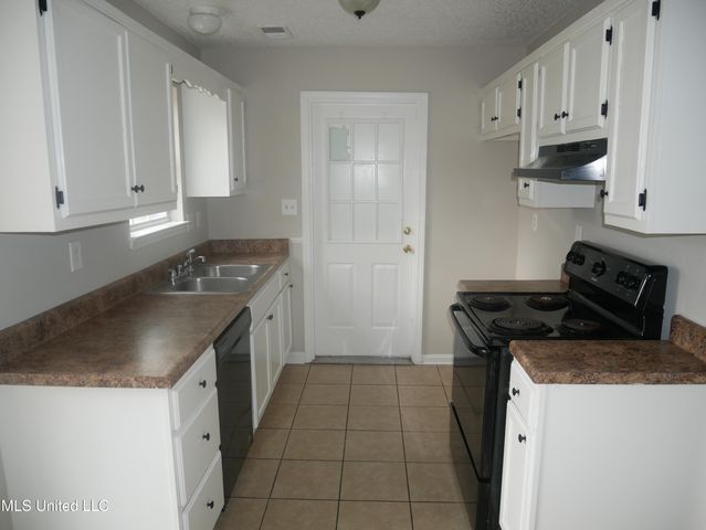 2735 Hampden Cove, Horn Lake, MS 38637