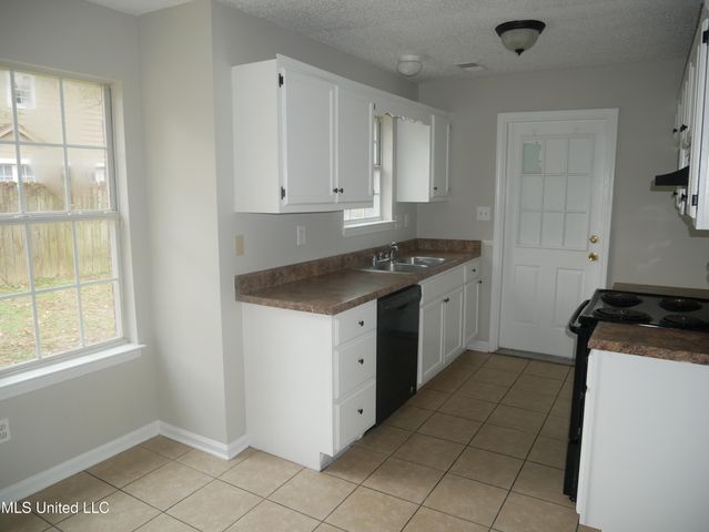 2735 Hampden Cove, Horn Lake, MS 38637