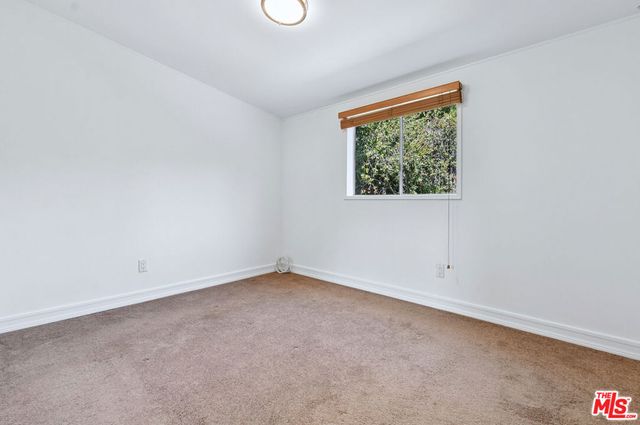 14335 Magnolia Boulevard, Sherman Oaks, CA 91423