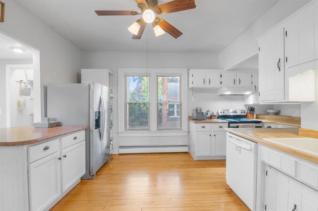 2534 S WEBSTER AVENUE, Green Bay, WI 54301