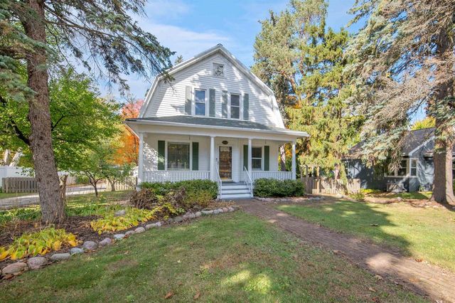 2534 S WEBSTER AVENUE, Green Bay, WI 54301