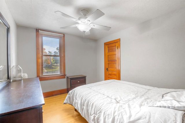 2534 S WEBSTER AVENUE, Green Bay, WI 54301