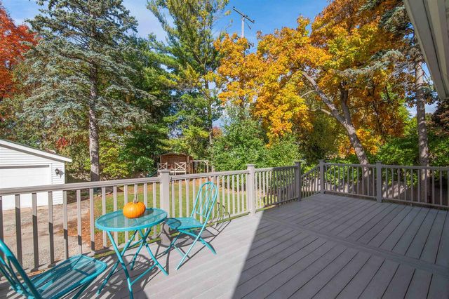 2534 S WEBSTER AVENUE, Green Bay, WI 54301