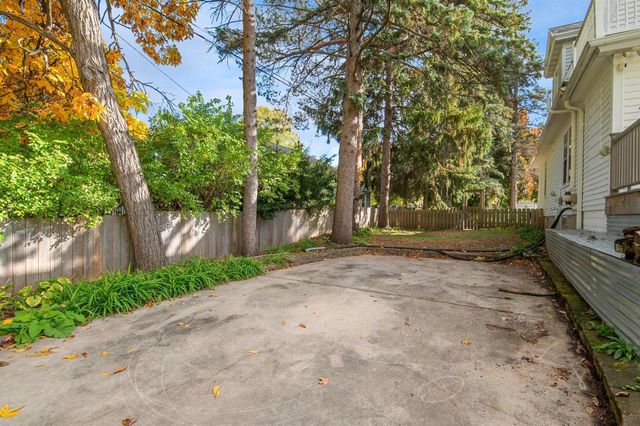 2534 S WEBSTER AVENUE, Green Bay, WI 54301