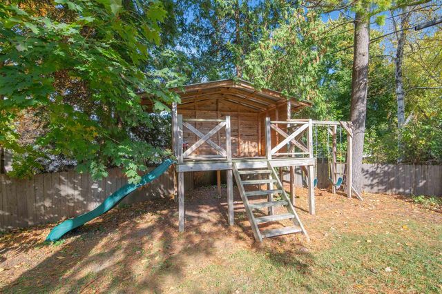 2534 S WEBSTER AVENUE, Green Bay, WI 54301