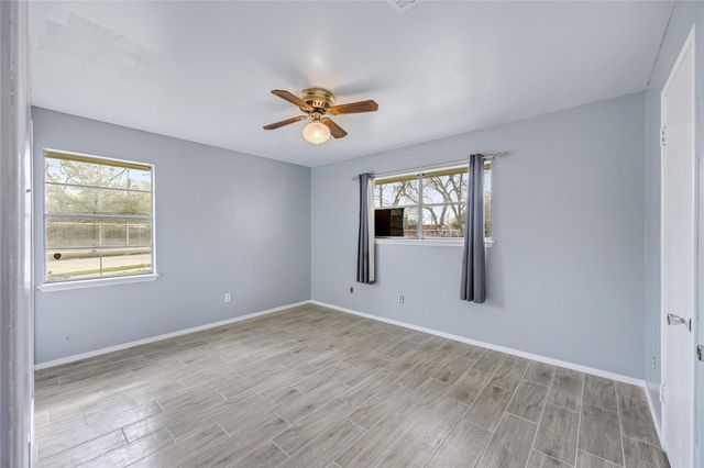 70 Annette Lane, Houston, TX 77076