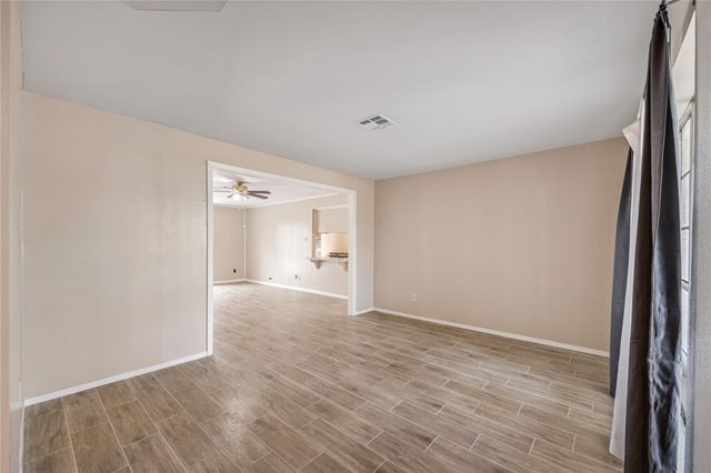 70 Annette Lane, Houston, TX 77076