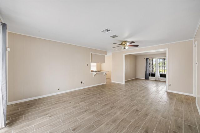 70 Annette Lane, Houston, TX 77076