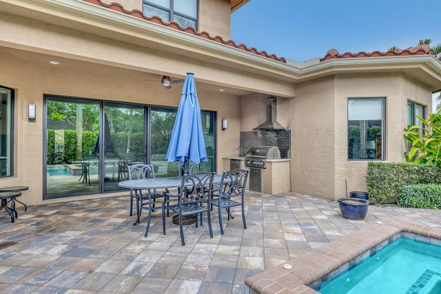 10 Kintyre Road, Palm Beach Gardens, FL 33418
