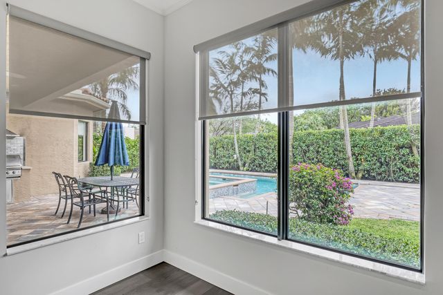 10 Kintyre Road, Palm Beach Gardens, FL 33418