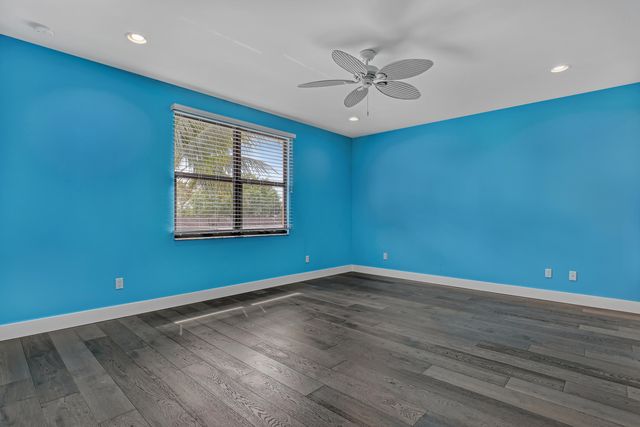 10 Kintyre Road, Palm Beach Gardens, FL 33418