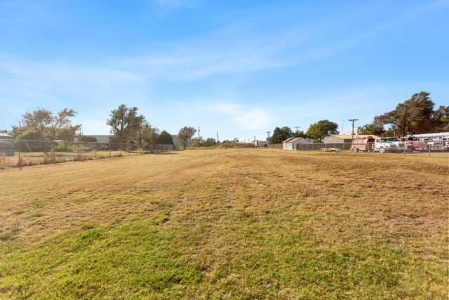 11774 TX-152, Pampa, TX 79065