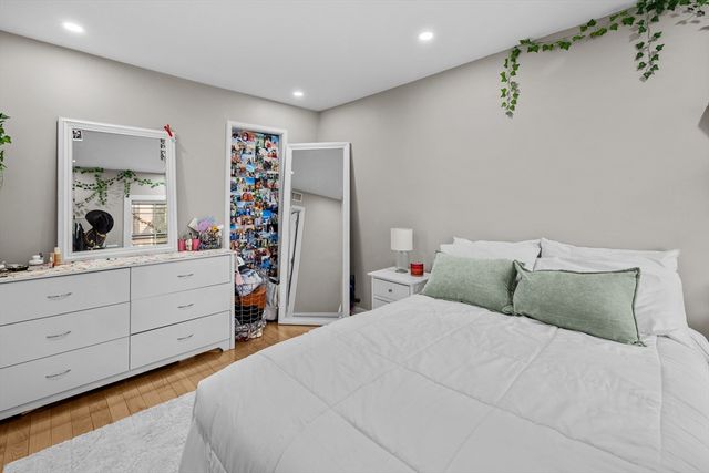 25 Phillips St PH, Boston, MA 02114