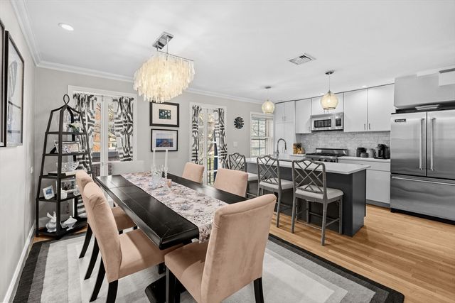 25 Phillips St PH, Boston, MA 02114